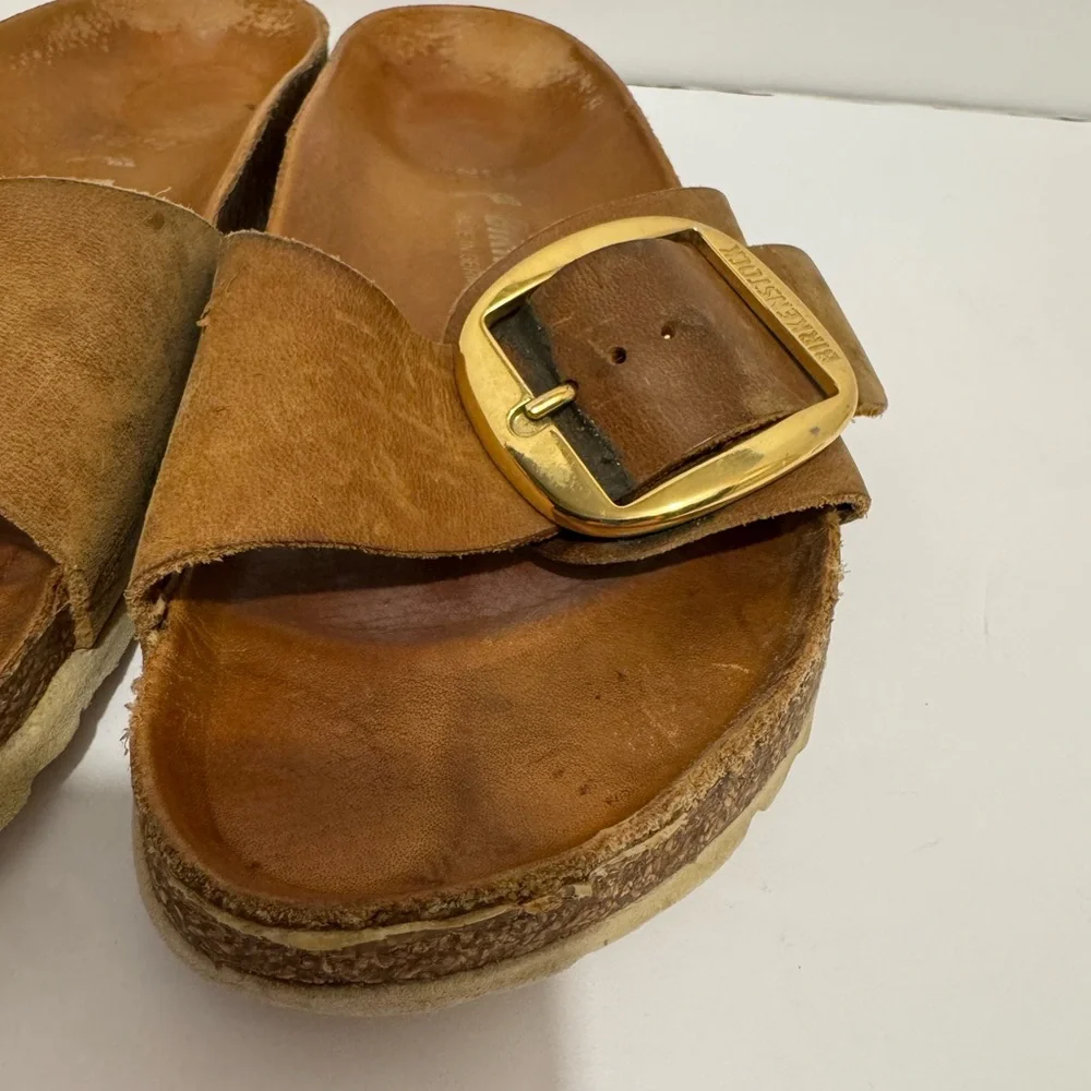 Birkenstock Brown Sandals with Gold Buckle - Picture 11 of 15
